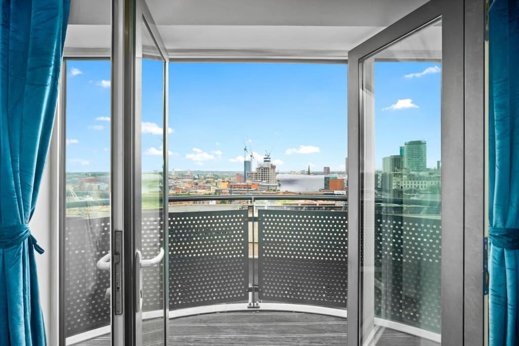 Spacious 2 Bed Apt B'Ham Cc With Parking Sleeps 7 Бірмінгем Екстер'єр фото
