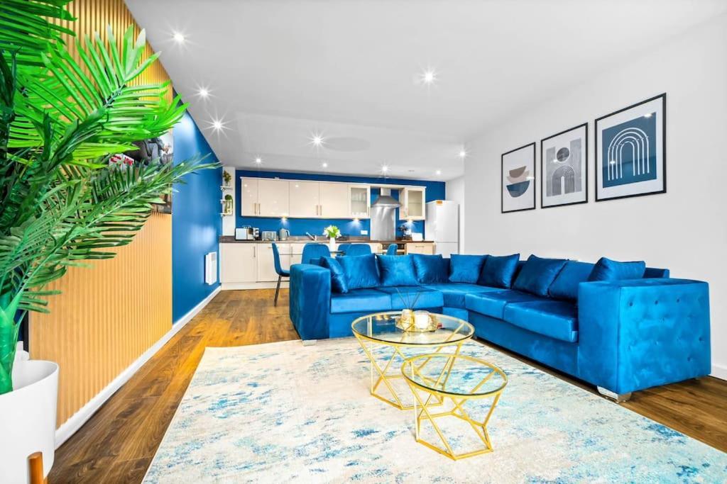 Spacious 2 Bed Apt B'Ham Cc With Parking Sleeps 7 Бірмінгем Екстер'єр фото